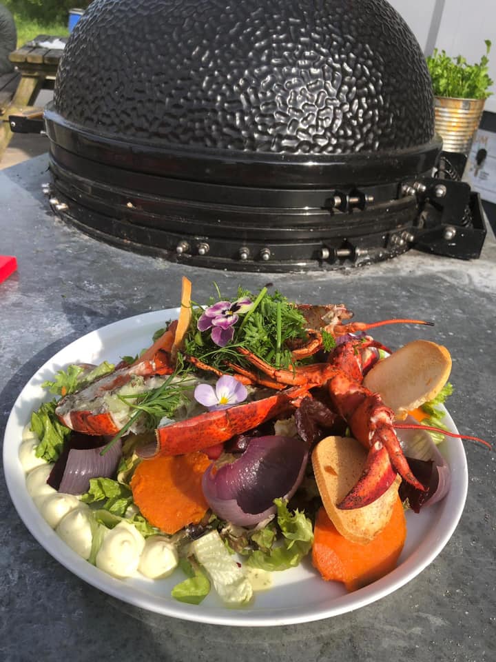 Salade met kreeft Restaurant Muiderberg - Strandpaviljoen De Zeemeeuw